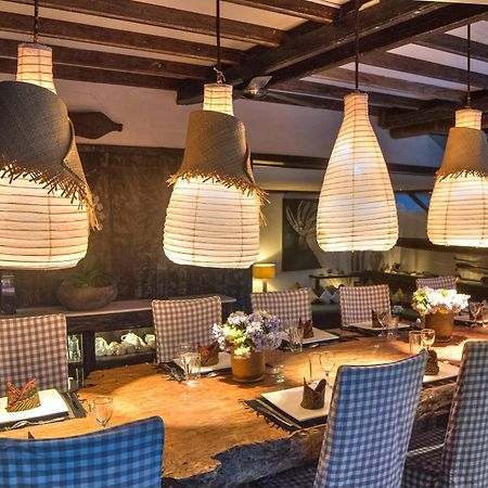Phinisi Villas - Seminyak Beach Екстер'єр фото