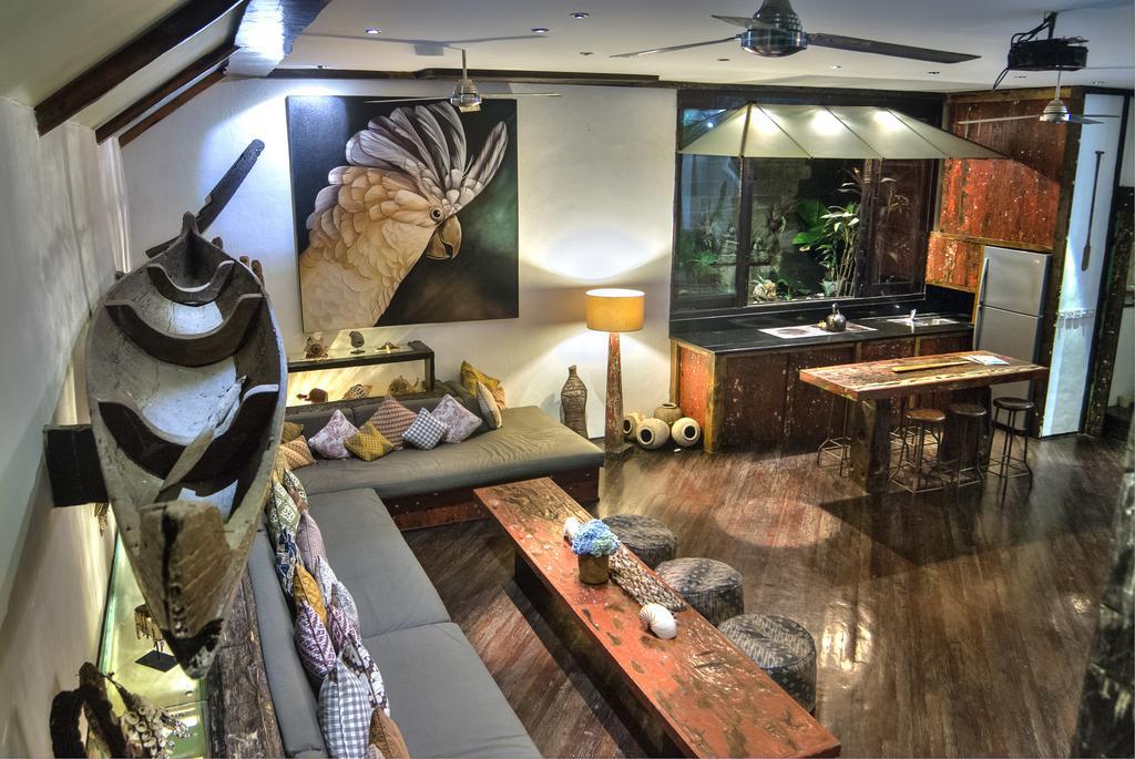 Phinisi Villas - Seminyak Beach Екстер'єр фото