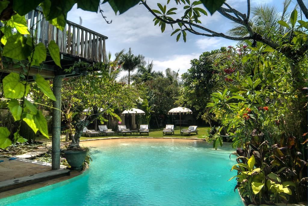 Phinisi Villas - Seminyak Beach Екстер'єр фото