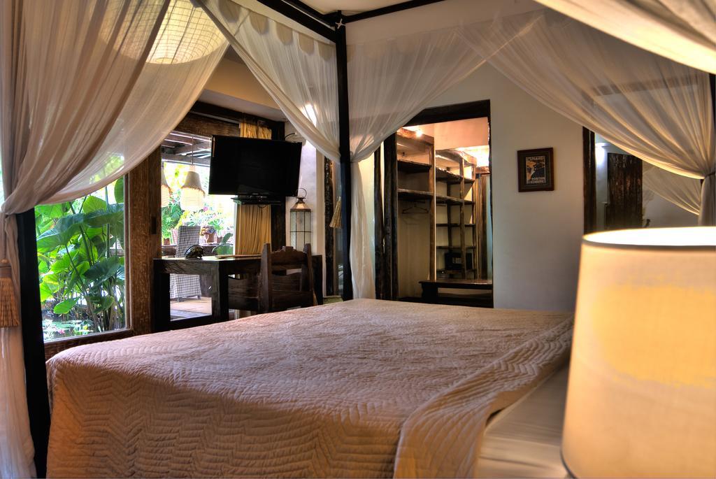 Phinisi Villas - Seminyak Beach Екстер'єр фото