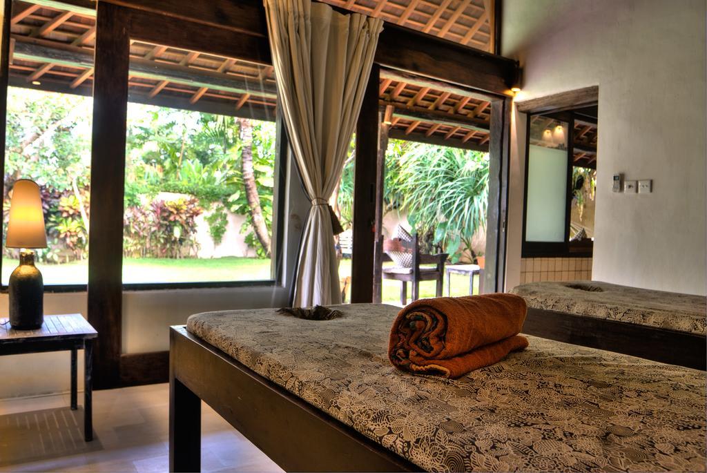 Phinisi Villas - Seminyak Beach Екстер'єр фото