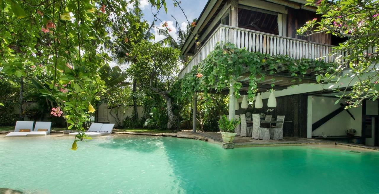 Phinisi Villas - Seminyak Beach Екстер'єр фото